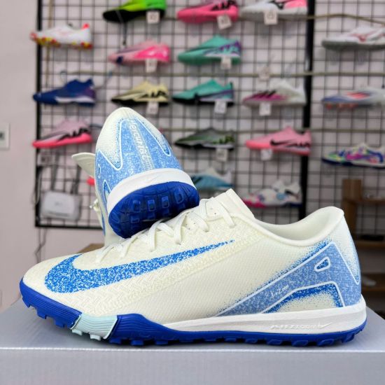 Giày bóng đá Vapor 16 Pro