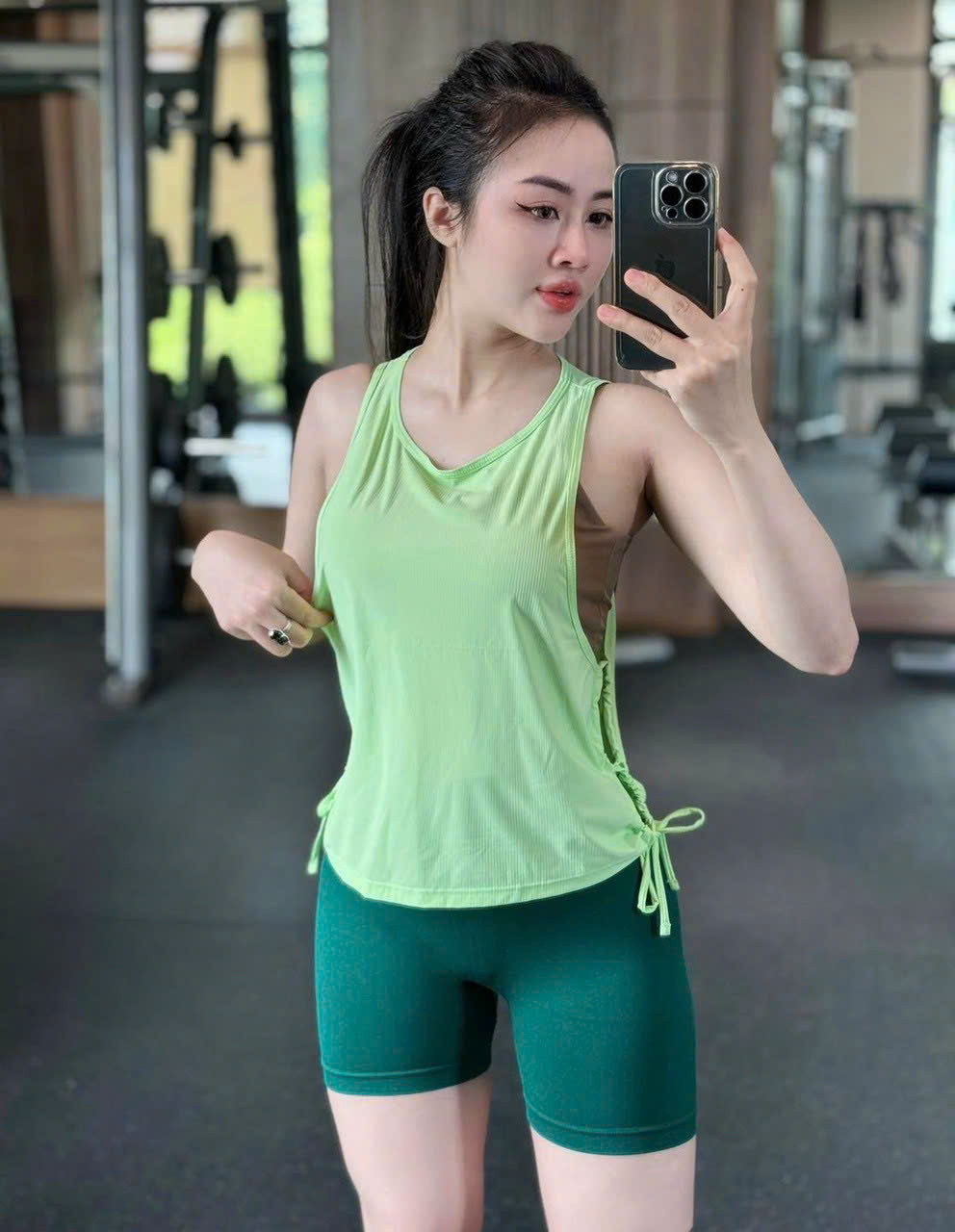 Áo Tank Nữ QC